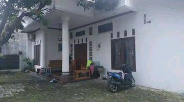 Gambar 1 Rumah induk,ada kosan,seharga tanah,depan Unindra,ps rebo,langka