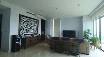 Gambar 4 Essence dharmawangsa,east tower,3+1 BR,private lift,nicelly furnished