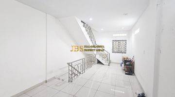 Gambar 2 Dijual Townhouse Komplek Karya Townhouse Jalan Karya Medan