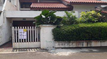 Gambar 1 Dijual Rumah 2 Lantai, Lingkungan Tenang di Kayu Putih