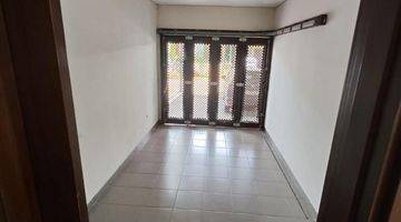 garasi/carport rumah bsd cluster favorit strategis
