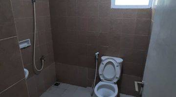 kamar mandi rumah bsd cluster favorit strategis