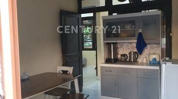 Gambar 1 Di Jual 2 Rumah Jadi Satu Di Bintaro Sektor 9