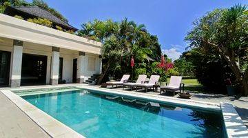 Gambar 2 Villa In Padang Galak Sanur Spacious Lush Garden