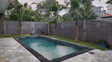 Gambar 1 Brand New 3 Bedrooms Villa 300m² di Gedong Sari Nusa Dua Bali