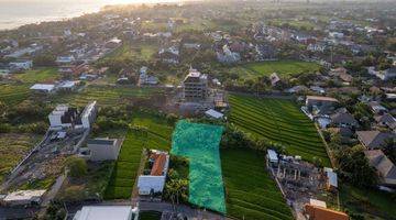 Gambar 2 Tanah 1470 m2 di  Pererenan Canggu dekat Pantai 