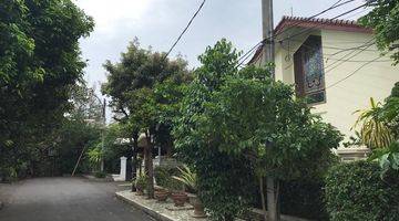 tampak depan rumah elit asri siap huni