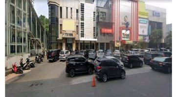 Gambar 1 Ruko Hook Gandeng Boulevard Raya Kelapa Gading Di Bawah Njop