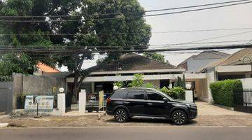 Gambar 1 Rumah Tua Hitung Tanah Untuk Usaha Atau Komersil di Pusat Jakarta