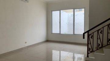 Gambar 2 Dijual Rumah 2 Lantai di Cluster La Seine Jakarta Garden City