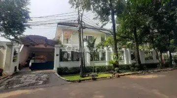 Gambar 1 Rumah Mewah Klasik, Kebayoran Baru, Jakarta Selatan