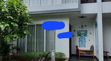 Gambar 2 Dijual Townhouse Puri Mansion 3 lantai semi furnished siap huni,view pool, lokasi dekat pintu tol