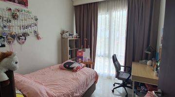 Gambar 5 Dijual Townhouse Puri Mansion 3 lantai semi furnished siap huni,view pool, lokasi dekat pintu tol