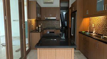 Gambar 3  Rumah Furnished Bagus di Jl gaharu  , Cipete