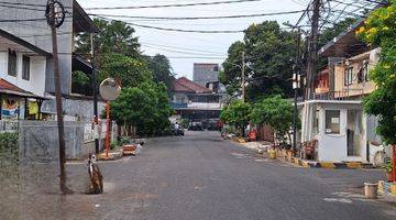 Gambar 5 Kelapa Gading Permai, Jakarta Utara. Rumah 1 1/3 Lantai. Jalan Lebar 4row Mobil. Hadap Timur.