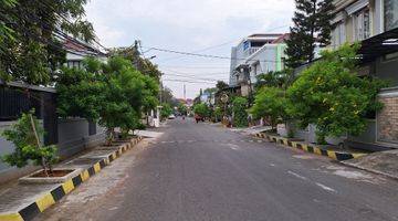 Gambar 4 Kelapa Gading Permai, Jakarta Utara. Rumah 1 1/3 Lantai. Jalan Lebar 4row Mobil. Hadap Timur.