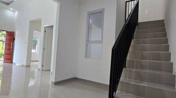 Gambar 3 Rumah Bagus Unfurnished SHM di Kota Wisata, Jakarta Timur