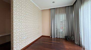 Gambar 3 Di jual rumah cantik di Greenwich Park BSD city 2 Lantai