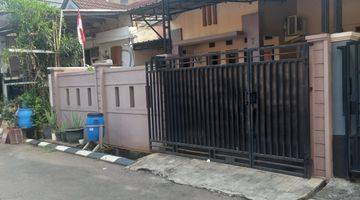 Gambar 2 DIJUAL! Rumah cantik di Perumahan Taman Royal 3.