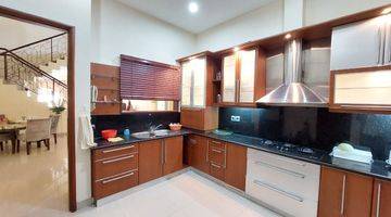 Gambar 5 Spacious House in Pondok Indah Close to JIS