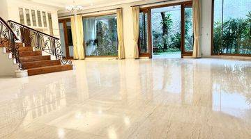 Gambar 4 Luxury House American Classic Style For Rent Close To Jakarta Intercultural School