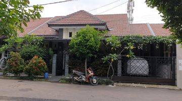 Gambar 1 Rumah Asri di Graha Kemuning Residence