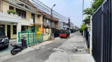 Gambar 1 Rumah 2 Lantai di Kelapa Molek, Kelapa Gading Jakarta Utara 