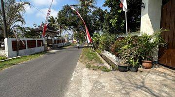 Gambar 3 Bangunan Joglo Dan Rumah Induk di Pakem Sleman. SHM