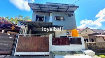 tampak depan homey and strategic house in