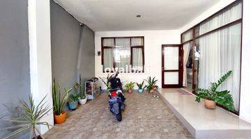 garasi/carport homey and strategic house in
