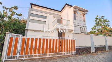 Gambar 1 Rumah, Modern House And Convenient Location In Ungasan, Badung Bali