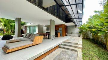 Gambar 1 Luxury Villa modern minimalis 500 meter ke pantai canggu berawa