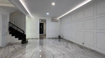 Gambar 3 Rumah Classic modern Villa Gading Indah