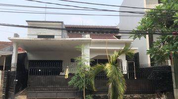 Gambar 1 Rumah Nyaman di Jantung Pondok Indah Jalan Gedung Hijau 2