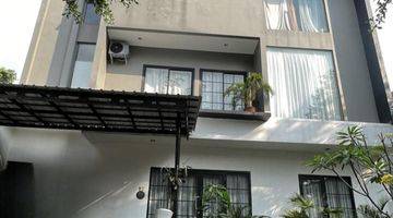 tampak depan rumah siap huni full furnished.sangat