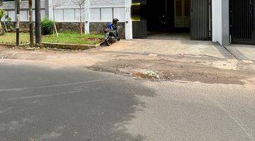 tampak depan  rumah unfurnished bagus shm -