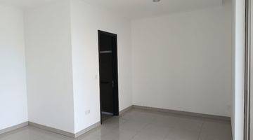 Gambar 5 Sewa Rumah 2 Lantai Pik 2 Uk 8x15m Kosongan 