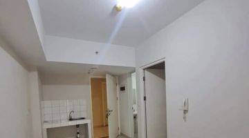 Gambar 1 Disewakan View Pool Lnt12 Apartemen Springlake, Tipe 2br+2ac