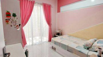 Gambar 5 Rumah 2 Lantai Furnished di Cluster Verdant View, Tangerang