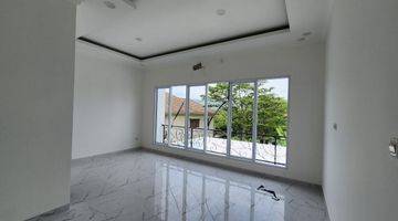 Gambar 2 Rumah Classic Minimalis Dalam Cluster Di Sentul city