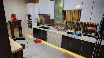 Gambar 2 Rumah Golf Lake Jakbar, Furnished, Renov, lahan 200m2, jarang ada