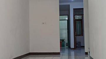 Gambar 3 Dijual Cepat Rumah 1.5 Lantai Di Jelambar, Grogol