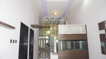 Gambar 5 Rumah 2 Lantai Furnished SHM di Jl. Arifin Ahmad Pekanbaru, Pekanbaru