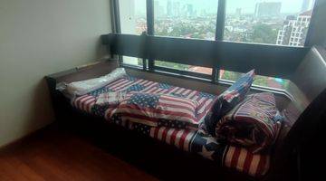 Gambar 4 Spesialis apartement hamptons park unit 2 bedroom besar