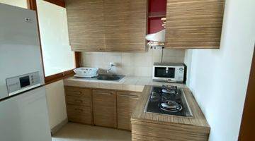 Gambar 4 Spesialis Apartement Hamptons Park Golf View