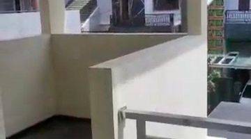 foto lainnya rumah 2 lantai baru dekat