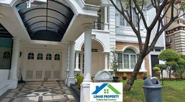 garasi/carport  rumah dijual bagus dan nyaman
