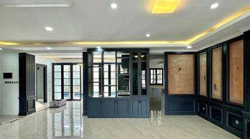 Gambar 3 Dijual New House Modern Classic Design Di Kebayoran Baru