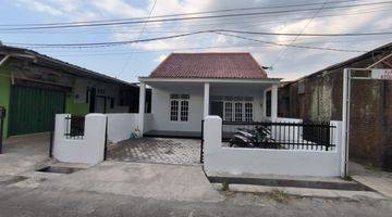 Gambar 1 Dijual Rumah Jalan Klipang Raya cocok untuk usaha