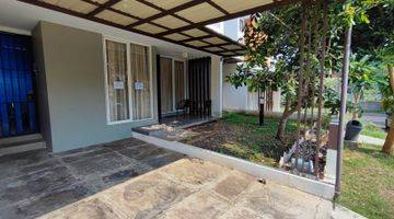 garasi/carport rumah bagus furnished disewakan ivy